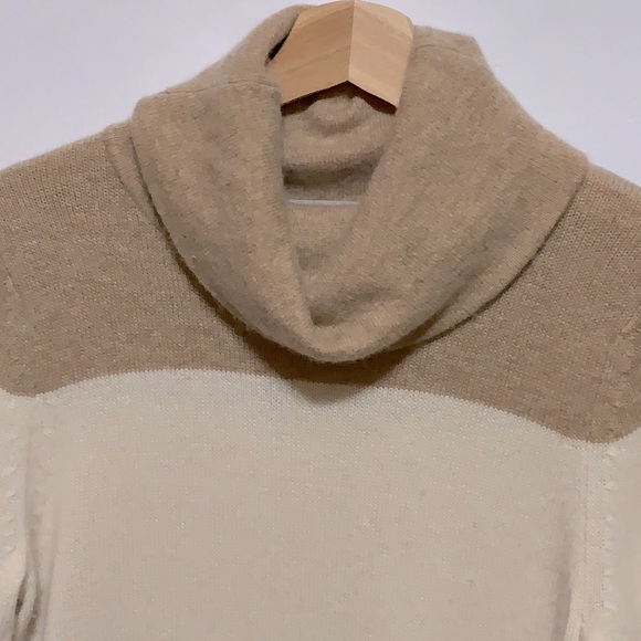 Athleta Chalet Cashmere Turtleneck Color Block Pullover Sweater Large - Picture 4 of 9